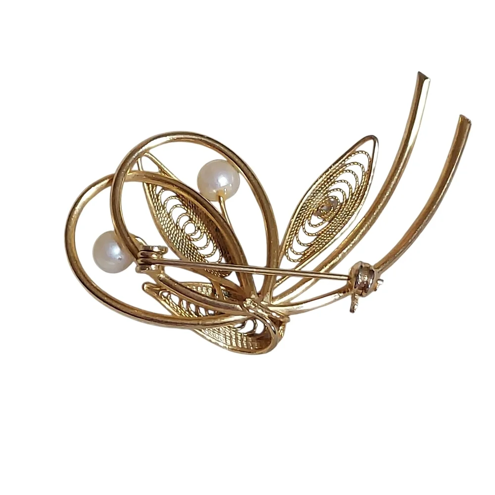 Vintage Gold Filigree and Pearl Swirl Brooch